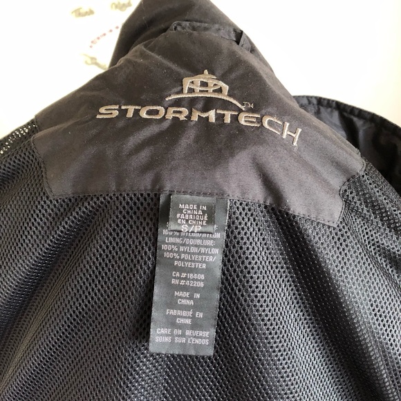 Stormtech water resistant jacket - Picture 4 of 4